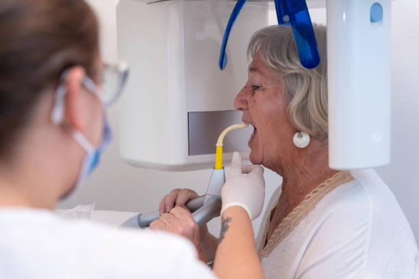 Best Emergency Gum Treatment in Hannibal, MO